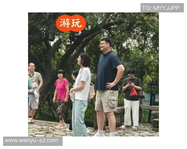 姚明在中国承办跨年晚会，受到万千粉丝热烈欢迎